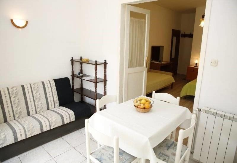 Apartment Plava Plaza Vodice Exteriör bild